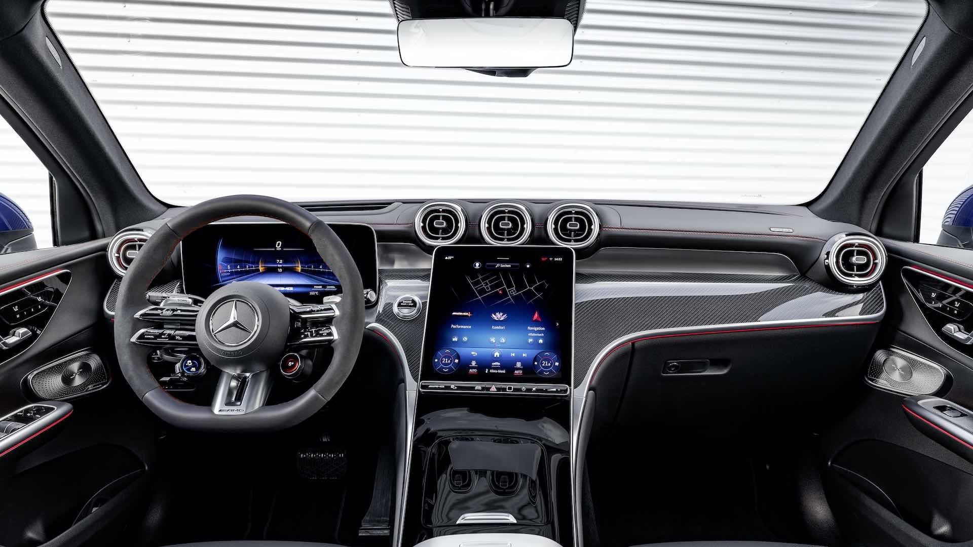 梅赛德斯-AMG 全新 GLC 43 4MATIC SUV 提升您的驾驶体验