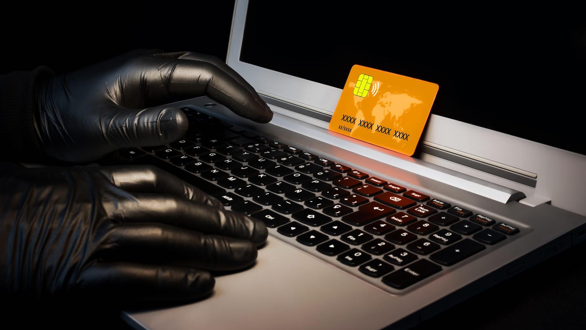 阿拉伯货币基金组织强调 320 亿美元的信用卡欺诈威胁