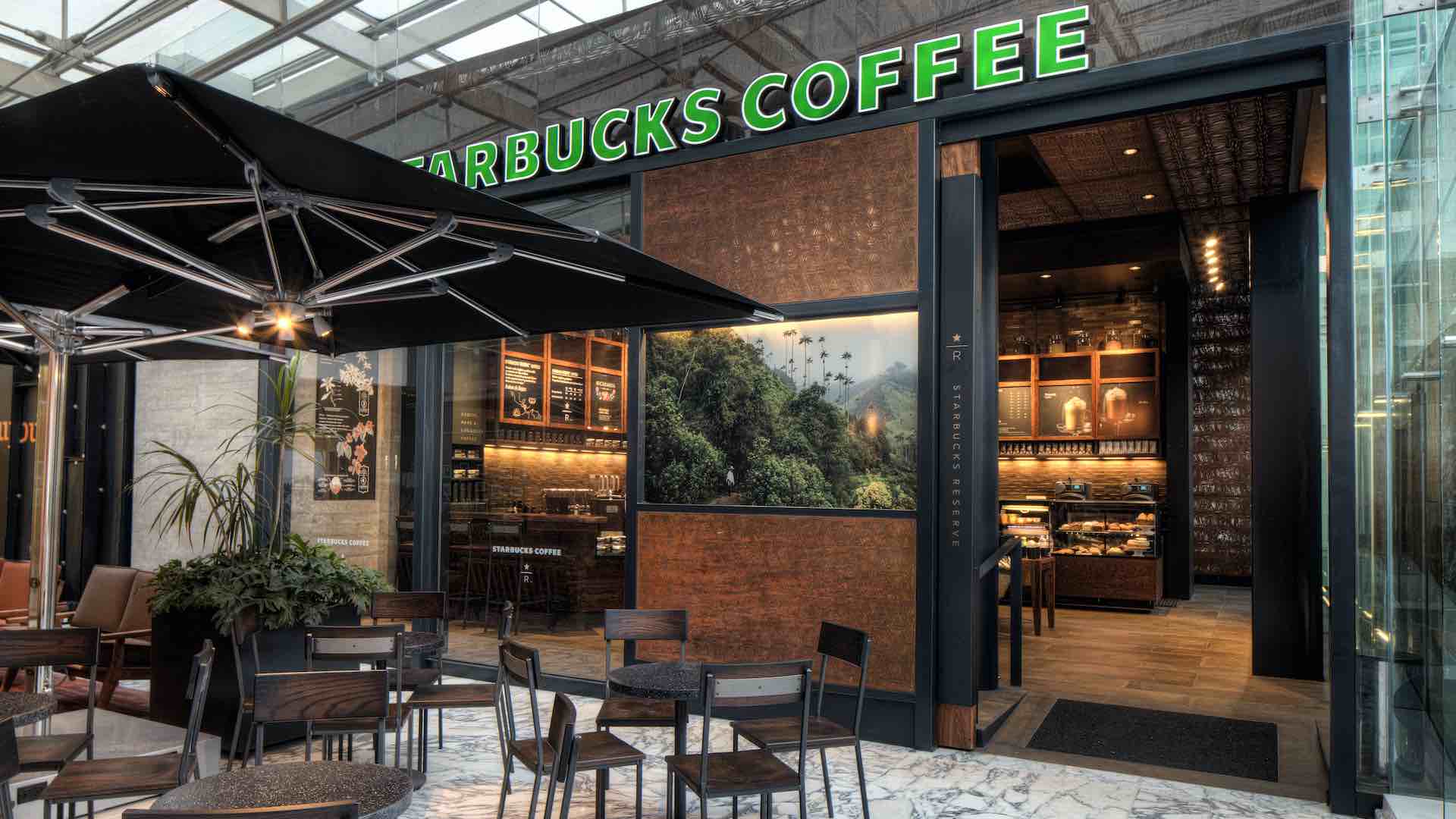 揭秘星巴克作为全球咖啡巨头的现象